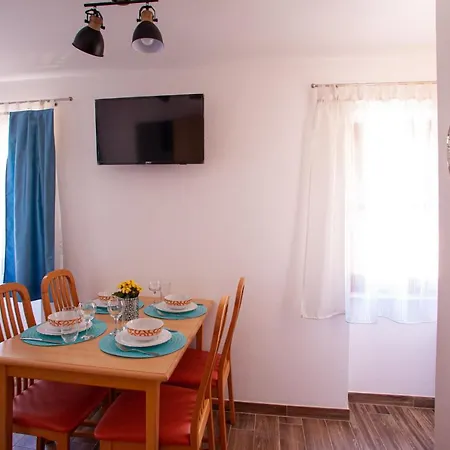 Arcobaleno アパート *