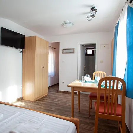 Arcobaleno アパート