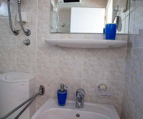 Arcobaleno Apartment *